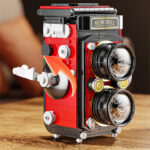 لگو دوربین قدیمی دو لنز مدل Vintage Camera کد T2110، تعداد 719 قطعه